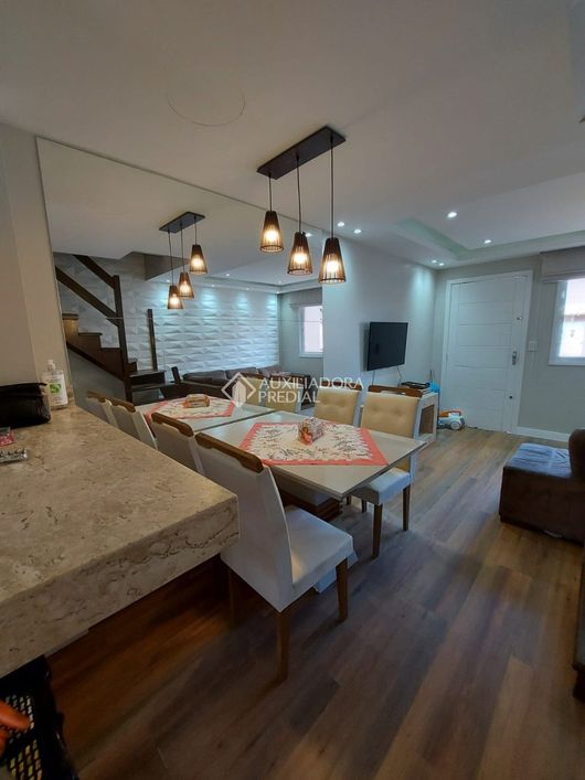 Casa em condomínio 2 quartos, 96m2priv, 2 banheiros