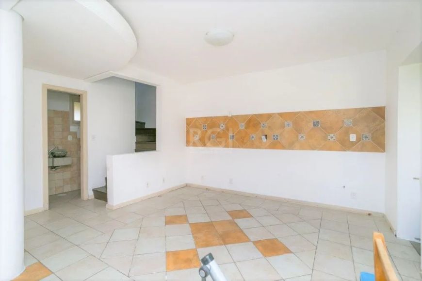 Ótimo sobrado no Cond. La Fuente, próximo do Zaffari Ipanema, com 160m² privativos, divididos em 3 p