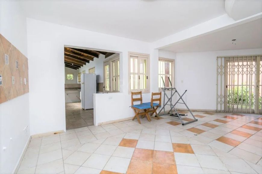 Ótimo sobrado no Cond. La Fuente, próximo do Zaffari Ipanema, com 160m² privativos, divididos em 3 p
