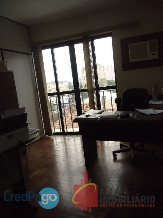 Excelente Sala Comercial Em Ótima Localização