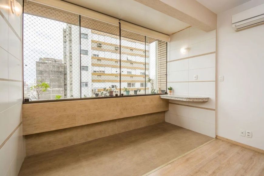 Apartamento à venda no Centro Histórico com 202m² e 3 dormitórios/quartos disponíveis.