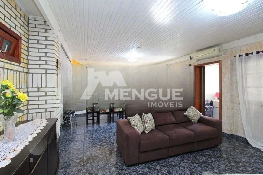 Casa/sobrado 3 dormitórios e 4 vaga de garagem, à venda no bairro Sarandi em Porto Alegre, 203m² pri