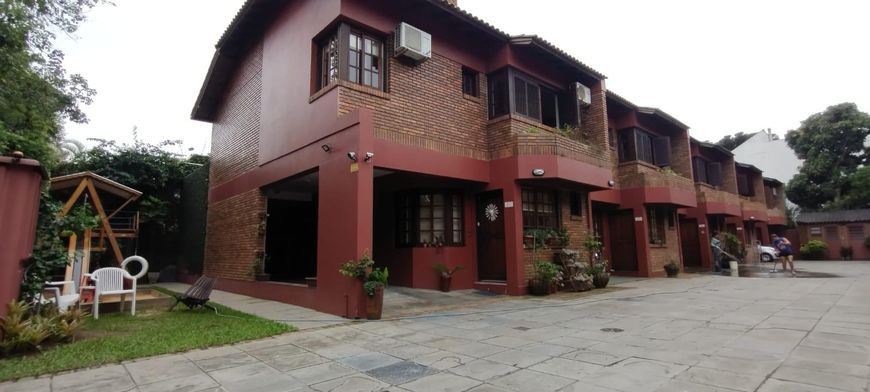 Casa Residencial para Venda CASA 3 DORM SEMI MOBILIADA EM CONDOMÍNIO FECHADO Porto Alegre