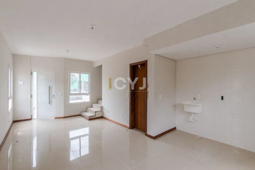 Casa 2 dormitórios no Jardim Inga em Porto Alegre