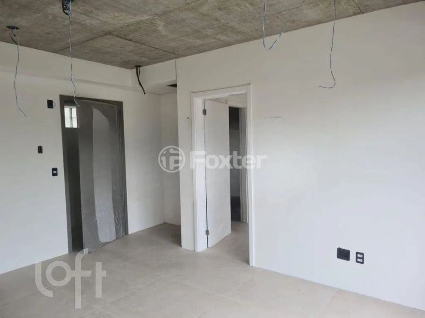 Excelente Ap NOVO, 1 D, com elevador, localização privilegiada, em frente à Redenção