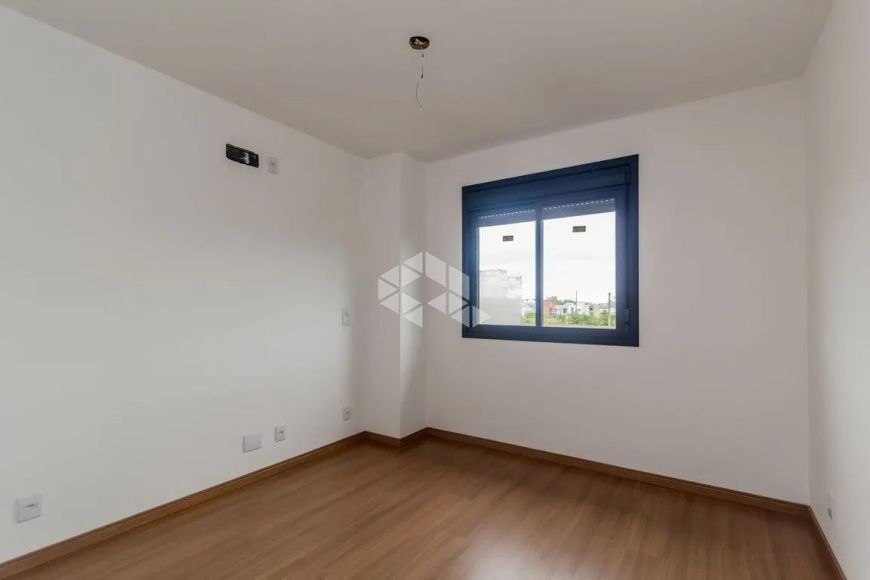 Casa estilo sobrado, 2 dormitórios no bairro Hípica, em Porto Alegre
