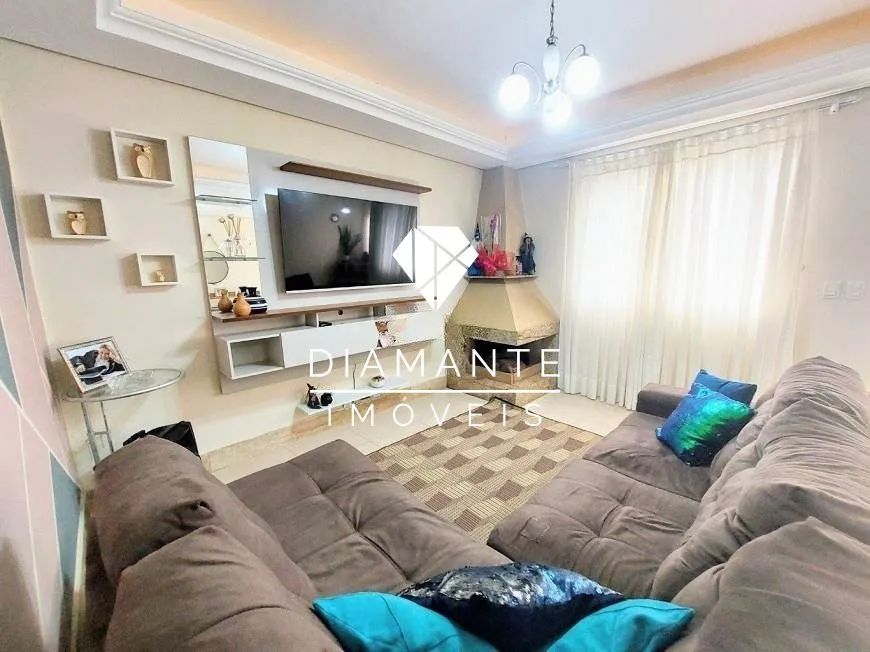 CASA 3D COM PISCINA NO NOVA IPANEMA