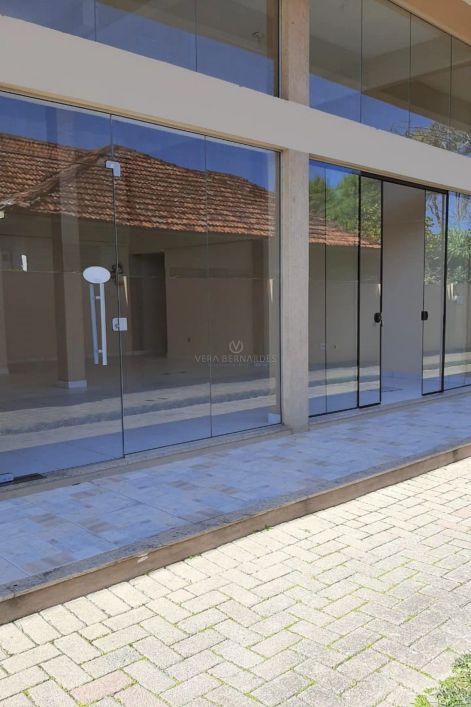 Prédio Comercial no bairro Belém Novo
