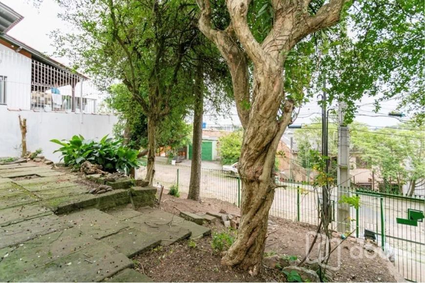 Casa em Morro Santana com 133 m² , 4 quarto(s) , 2 vaga(s).