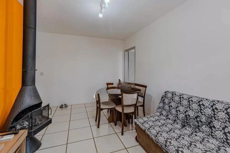 Ótimo apartamento de 1 dormitório, com vaga, lareira, de frente, localizado na melhor área do bairro