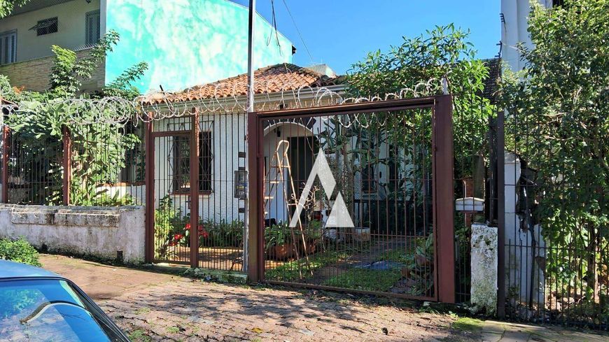 Casa de alvenaria com 03 dormitórios à venda por R$ 500.000,00 - Bairro Partenon - Porto Alegre/RS.