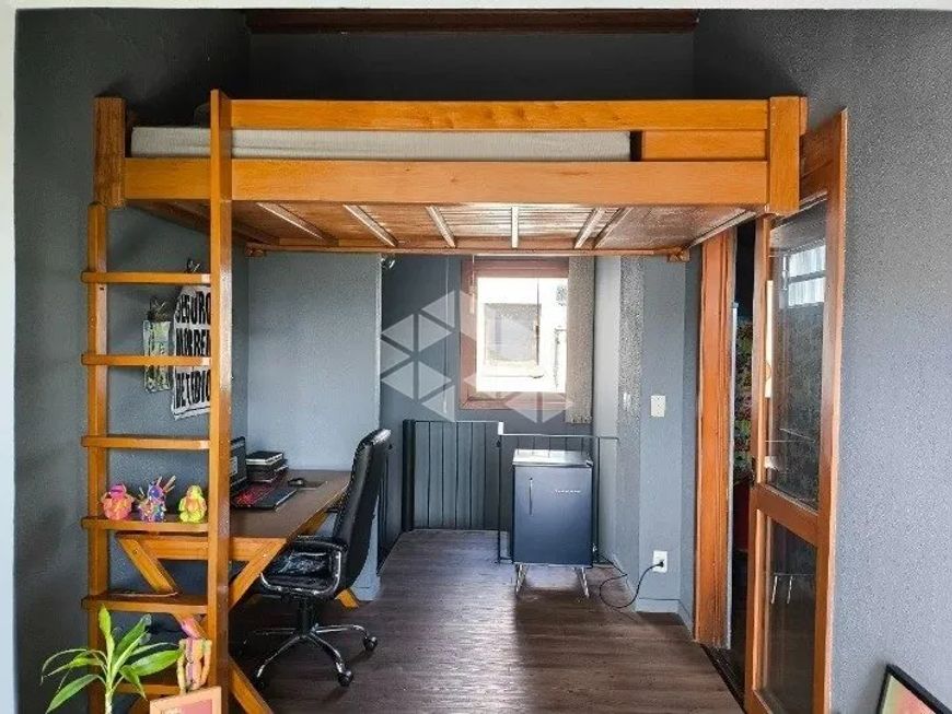 Cobertura de 2 Dormitorios sendo 1 suite no Bairro São João, em Porto Alegre