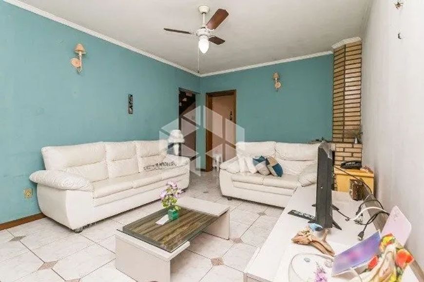 Casa 5 dormitórios, sacada, churrasqueira, pátio, Jardim Planalto, Porto Alegre