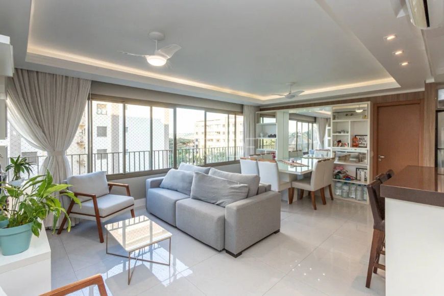 Apartamento de 3 dormitórios, bairro CAVALHADA zona sul de Porto Alegre.