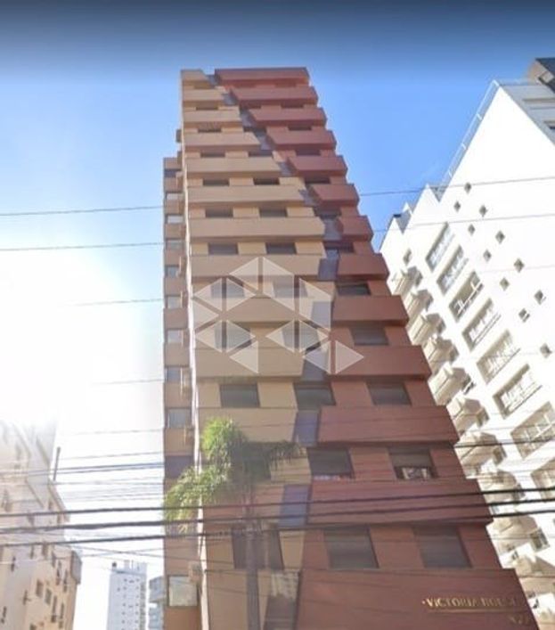 Diferenciada cobertura horizontal no Petrópolis.Ao lado do clube União.