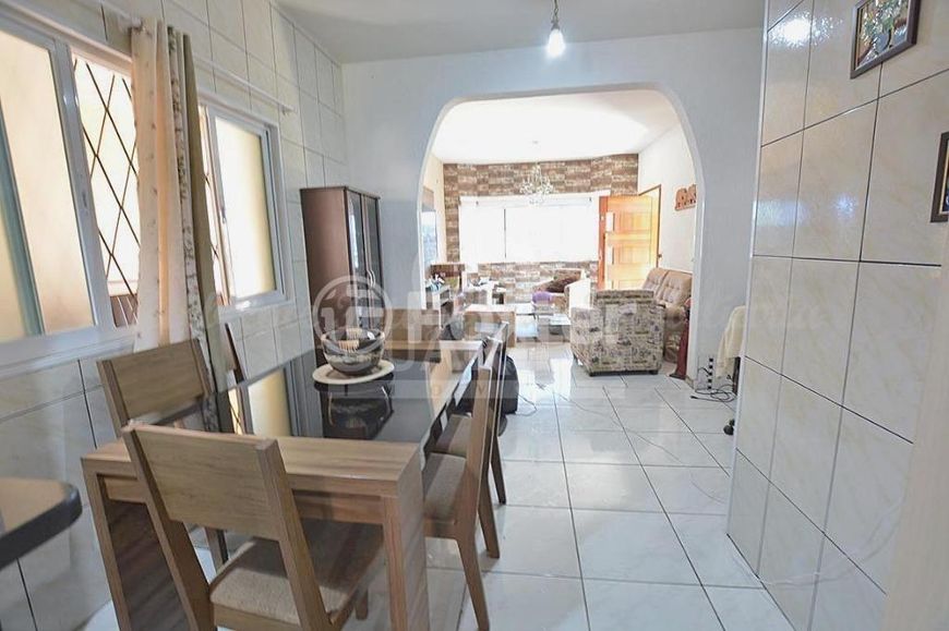 Casa à venda Rua Dolores Duran, Lomba do Pinheiro - Porto Alegre