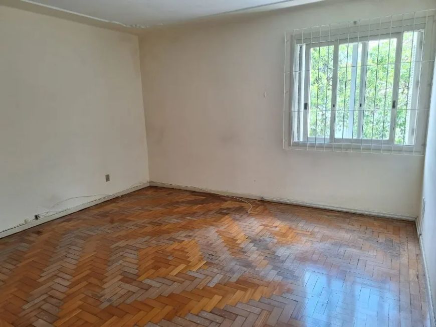 Excelente apartamento com 76,95 de área privativa, na Av. Getulio Vargas , Menino Deus com boa clari