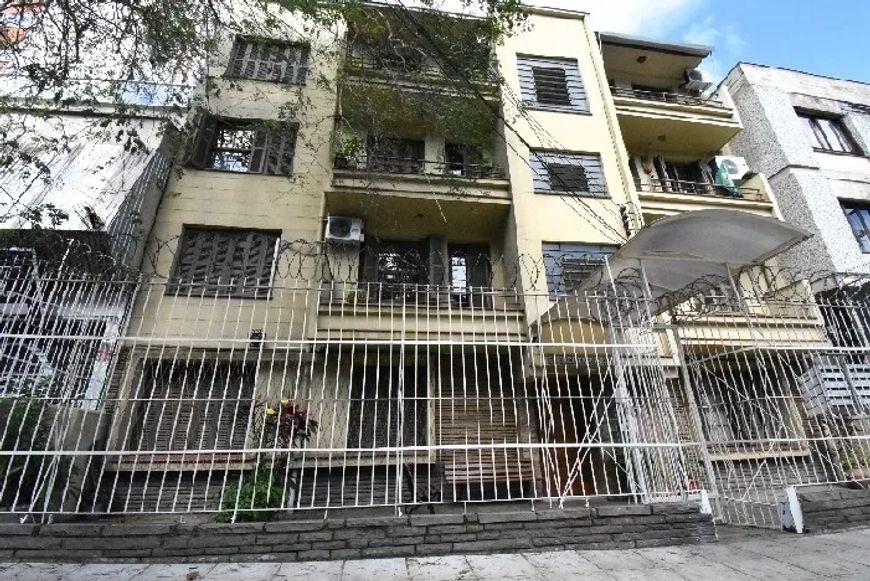 E X C L U S I V I D A DEAPARTAMENTO 3 DORMITÓRIOS - Imóvel térreo com 84,83 m² privativos, living, c