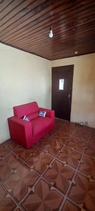 Oportunidade na zona sul, terreno com duas casas, 03 dormitórios e cozinha com churrasqueira.