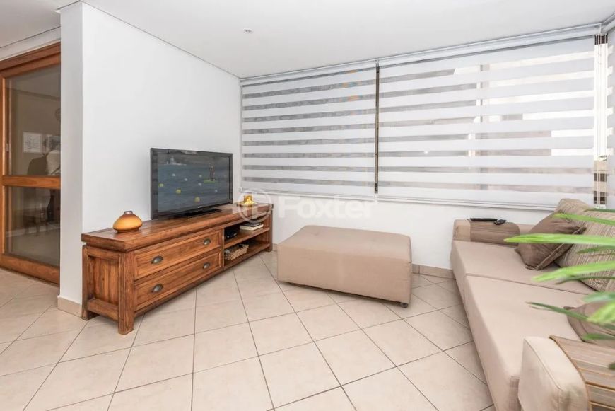 Cobertura à venda com 260 m², 3 quartos, suíte e 2 vagas no bairro Jardim Itu - Porto Alegre - RS