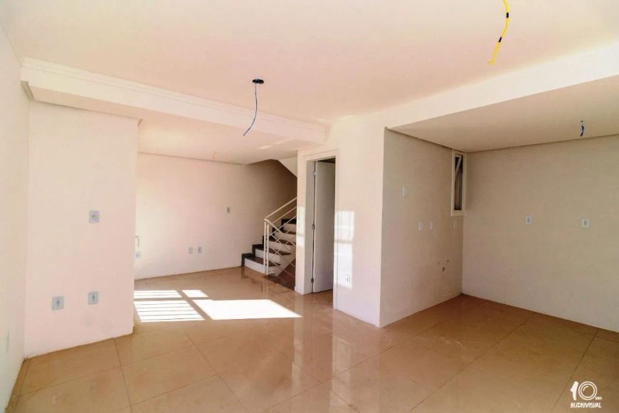 Casa para Venda - 123m², 2 dormitórios, sendo 1 suites, 2 vagas - Camaquã