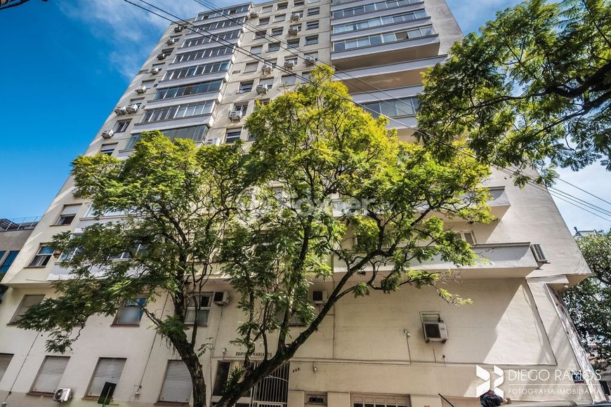 Excelente apto de 147 m2, frente, 2 quartos, 1 suíte c/ closet e hidromassagem, 3 banheiros, 1 vaga