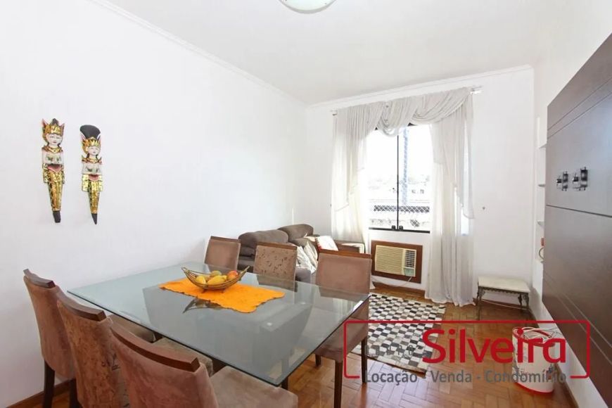 Apartamento em Porto Alegre, no bairro Jardim Botânico, à venda.