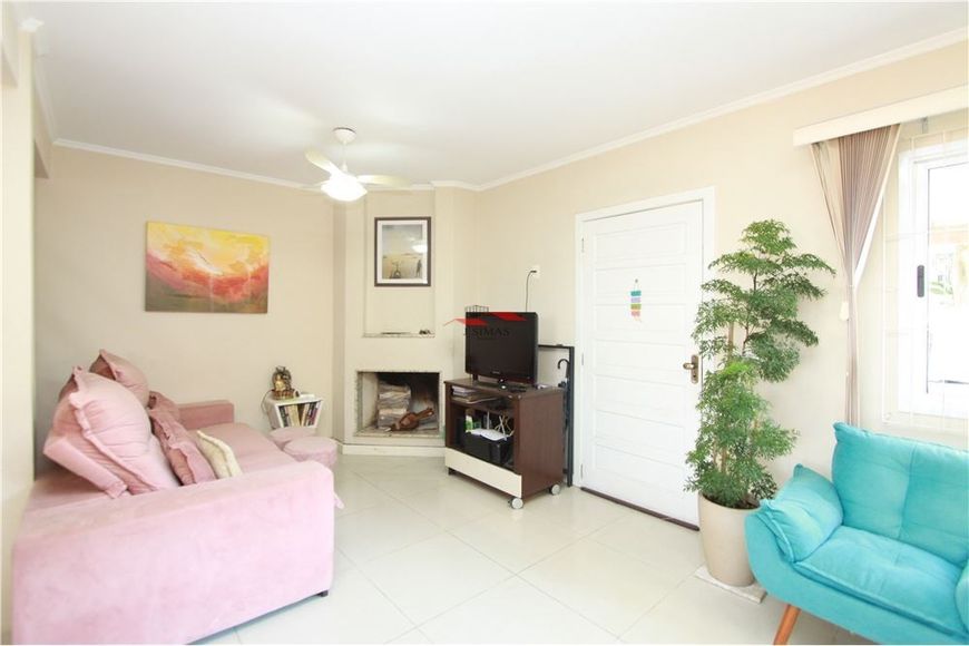 Casa (Sobrado em condomínio), com 3 quartos e 3 banheiros à Venda, 175 m² em Porto Alegre/RS