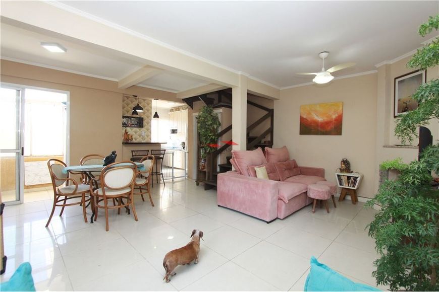 Casa (Sobrado em condomínio), com 3 quartos e 3 banheiros à Venda, 175 m² em Porto Alegre/RS