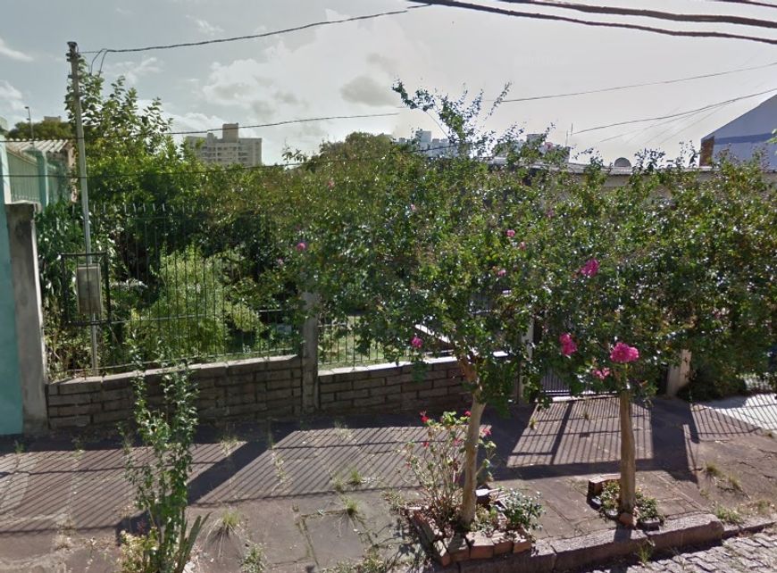 Terreno (Em rua) à Venda, 300m² - Bairro São Sebastião em Porto Alegre