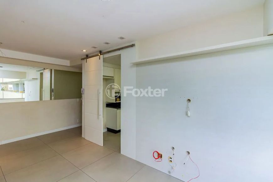 Belo apartamento em condomínio no Jardim Carvalho