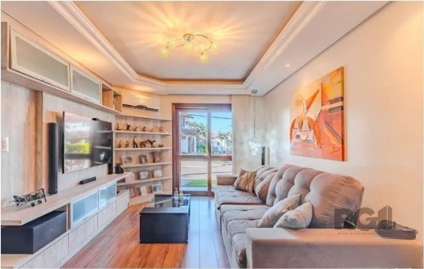 Linda casa semi mobiliada a venda , situada em um condomínio com infraestrutura completa de seguranç