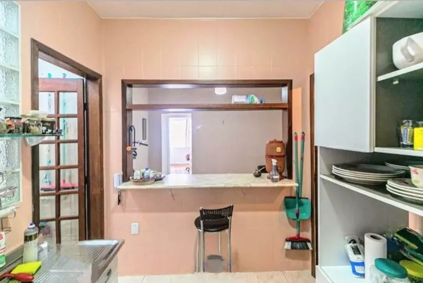 Apartamento 02 dormitórios à venda no bairro Cidade Baixa, em Porto Alegre/RS.