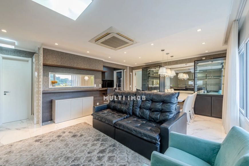 Apartamento 3 suítes 2 vagas no Menino Deus