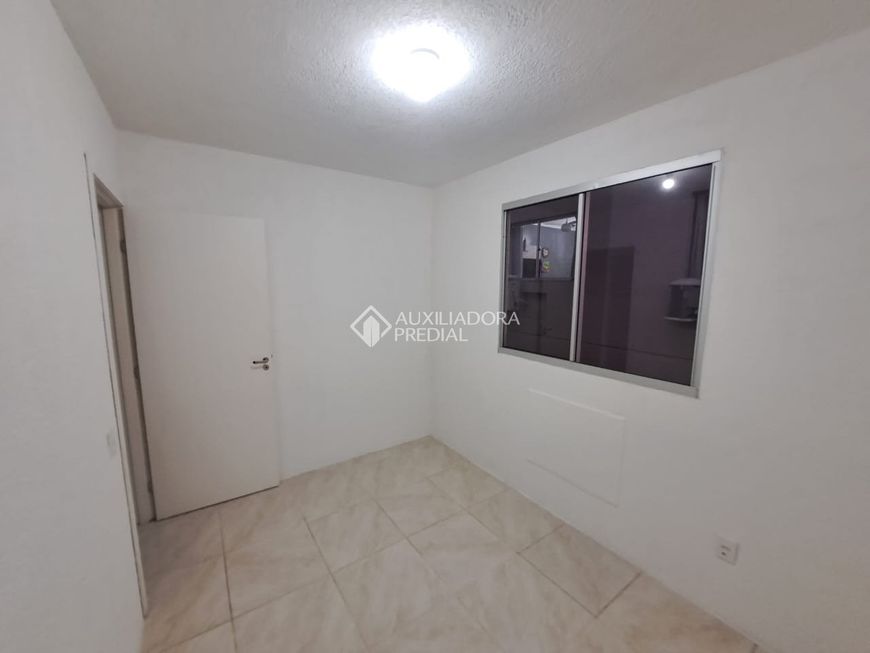 Apartamento à venda em Cavalhada com 41m² e 2 dormitórios/quartos disponíveis