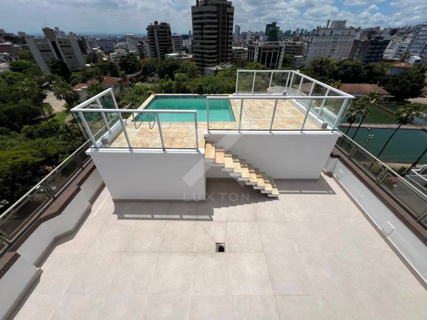 Cobertura 4 dormitórios no Moinhos de Vento
