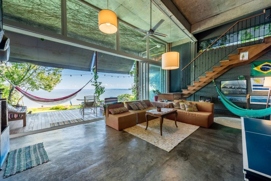 Venda de Casa em bairro Setimo Ceu com 300m² Área Const. e 318.38m² Área Terreno