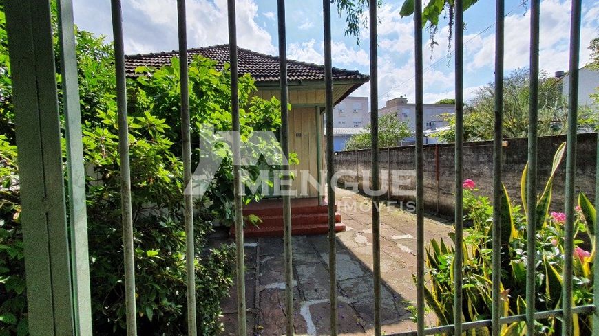Casa/Terreno à venda no bairro Vila Ipiranga com 360m² área total por R$ 479.000,00