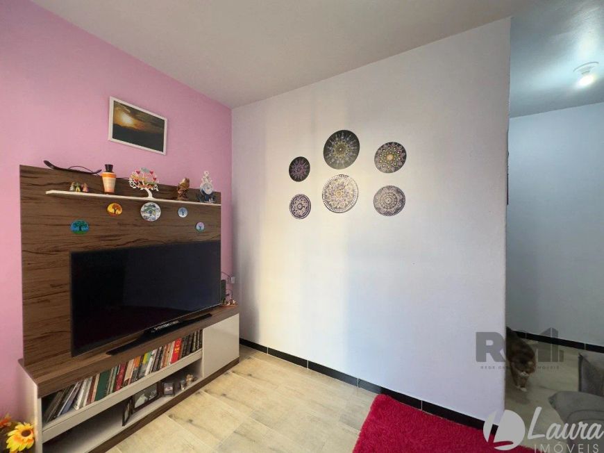 APARTAMENTO 1 DORMITÓRIO COM PÁTIO, DE FRENTE, PRÓXIMO À ORLA DO GUAÍBA NO CENTR