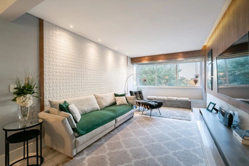 Apartamento para comprar no Chácara das Pedras com 3 suítes