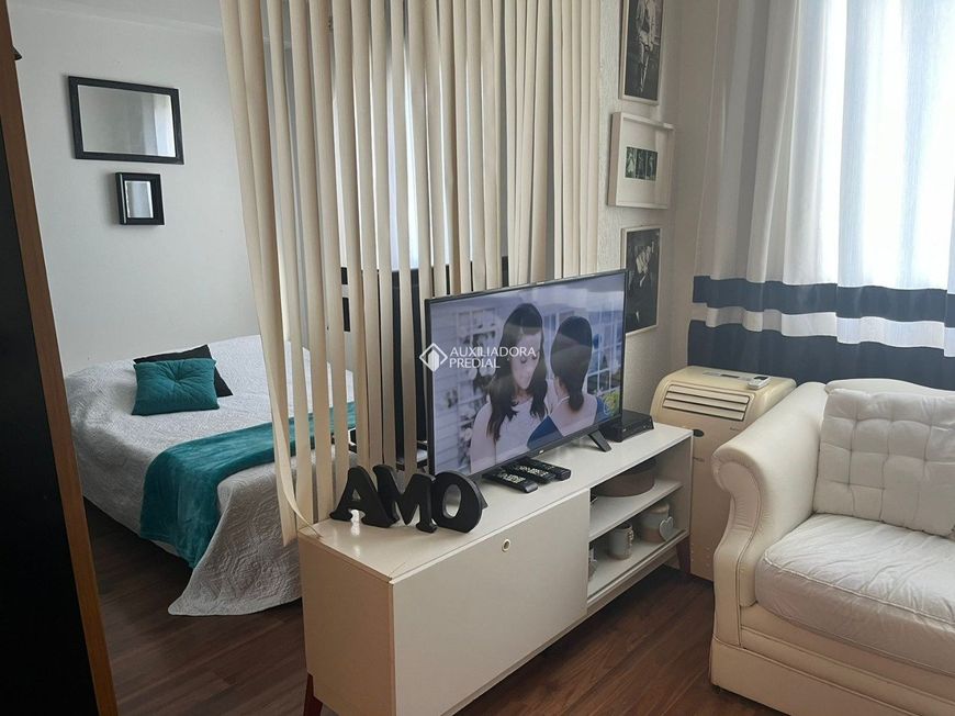 Apartamento térreo de 1 quarto - vaga de garagem - Jardim Carvalho - Porto Alegre - RS