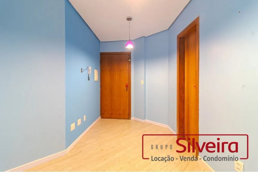 Conjunto comercial/sala desocupada no Menino Deus