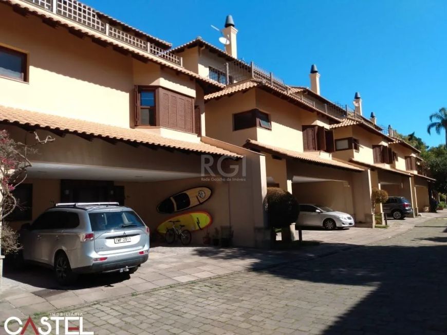 Casa Condominio para Venda - 250.5m², 4 dormitórios, sendo 2 suites, 3 vagas - T