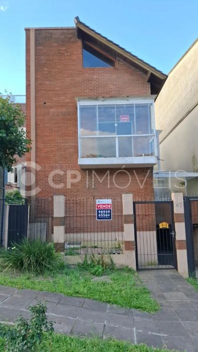 Casa em condomínio próxima ao Iguatemi