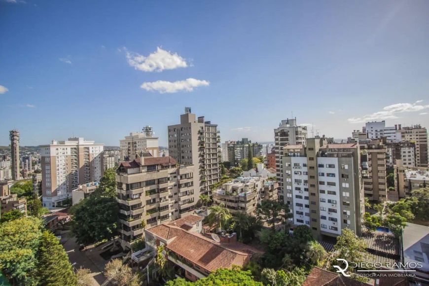 Cobertura à venda no bairro Auxiliadora com 4 dormitórios e 562 m² de área útil
