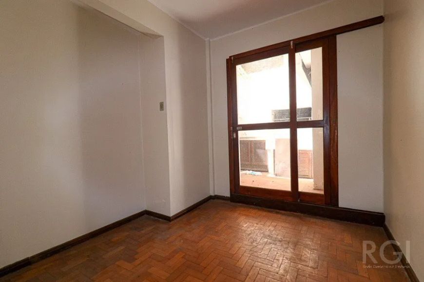 APARTAMENTO 3 DORMITÓRIOS BOM FIM PORTO ALEGREApartamento 3 dormitório, opção 4 dormitório ou gabine