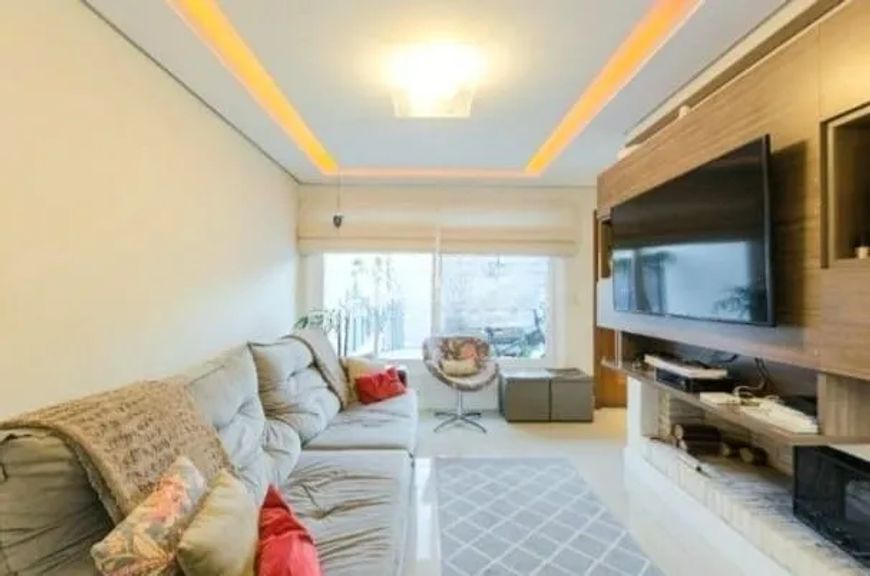 Casa com 3 quartos no bairro Hípica.