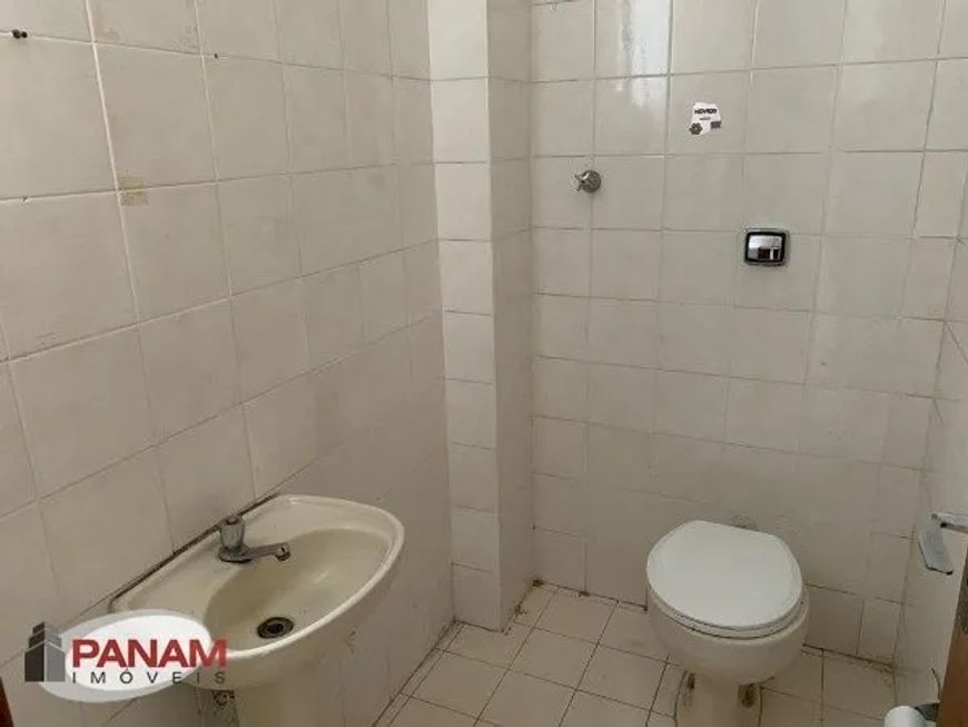 Salas/Conjuntos em Passo da Areia com 36 m² .