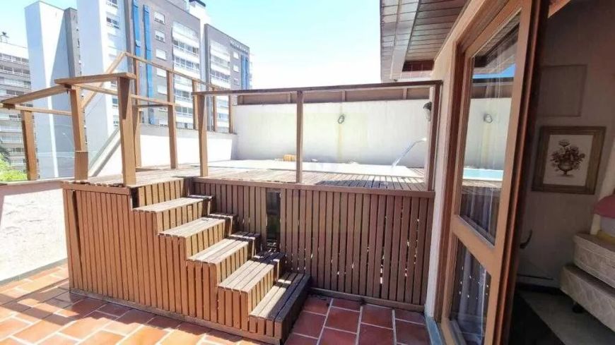 Apartamento Cobertura Duplex 02 dormitórios com 02 boxes bairro Menino Deus