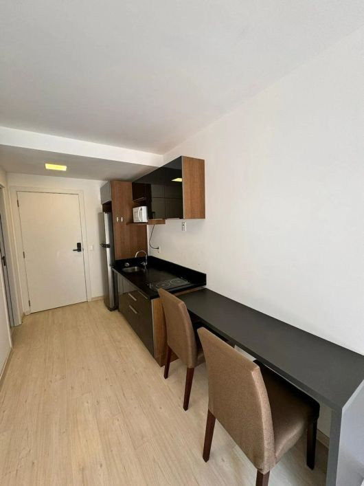 Apartamento studio de luxo garden mobiliado de 54 m², com móveis planejados e eletros e 1 vaga de ga